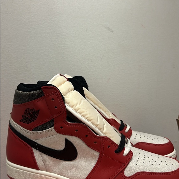 Air Jordan 1 lost and found - Picture 4 of 7